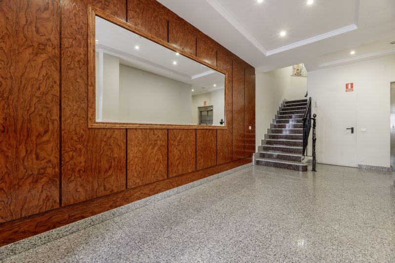 Final Polishing of Repaired Areas